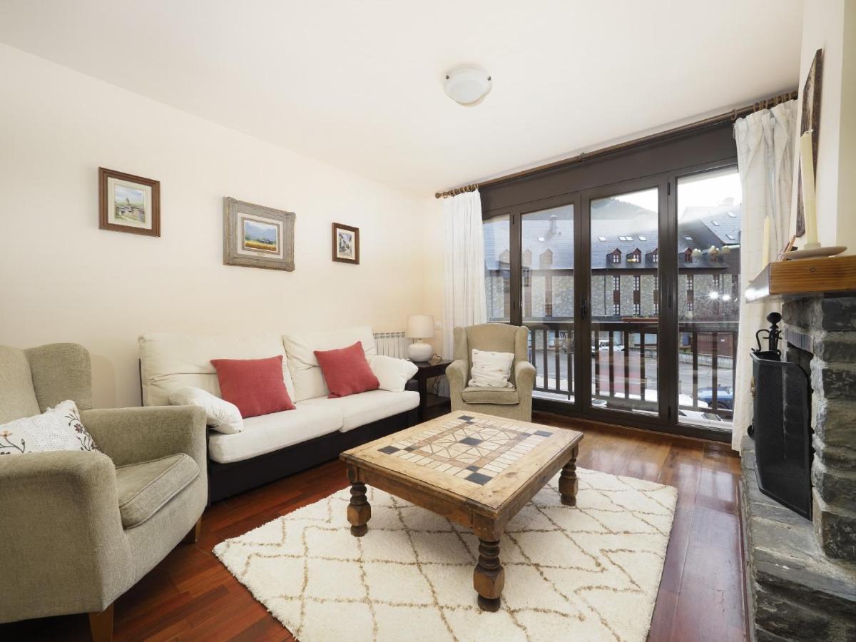 Apartamento Maladeta Vielha Luaran gambar